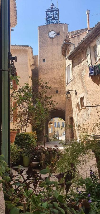 La Mansardiere Villecroze Exterior photo
